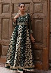 Pret - Carnation - 2 Pcs - Edit 25 - Nafees