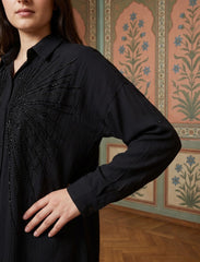 Pret - Moven - Shirt with Floral Embroidery and Stone Work Details - Black