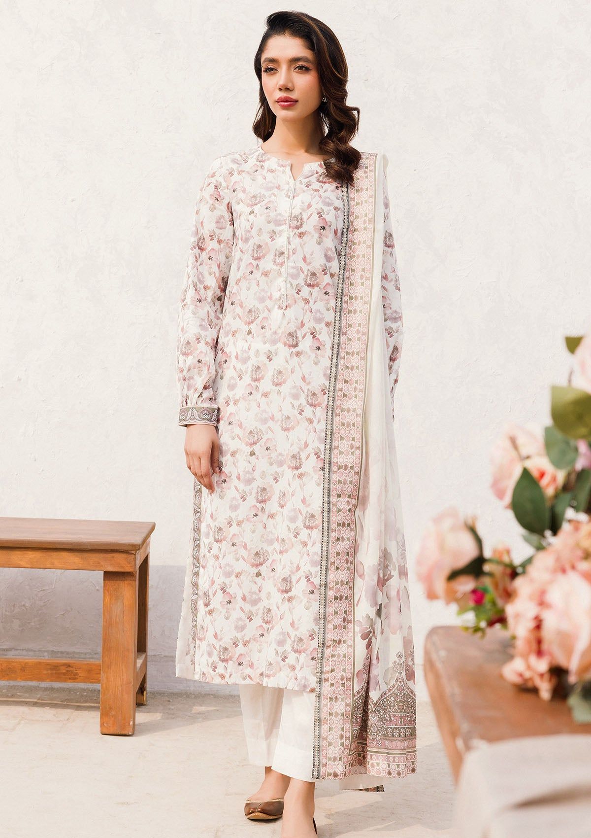 Lawn Collection - Motifz - Rang - MR24#4542 - MEHJBEEN