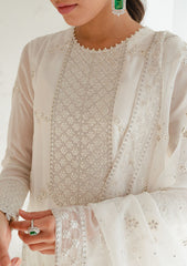 Formal Collection - Cross Stitch - Luxury - D#4 | IVORY GLINT