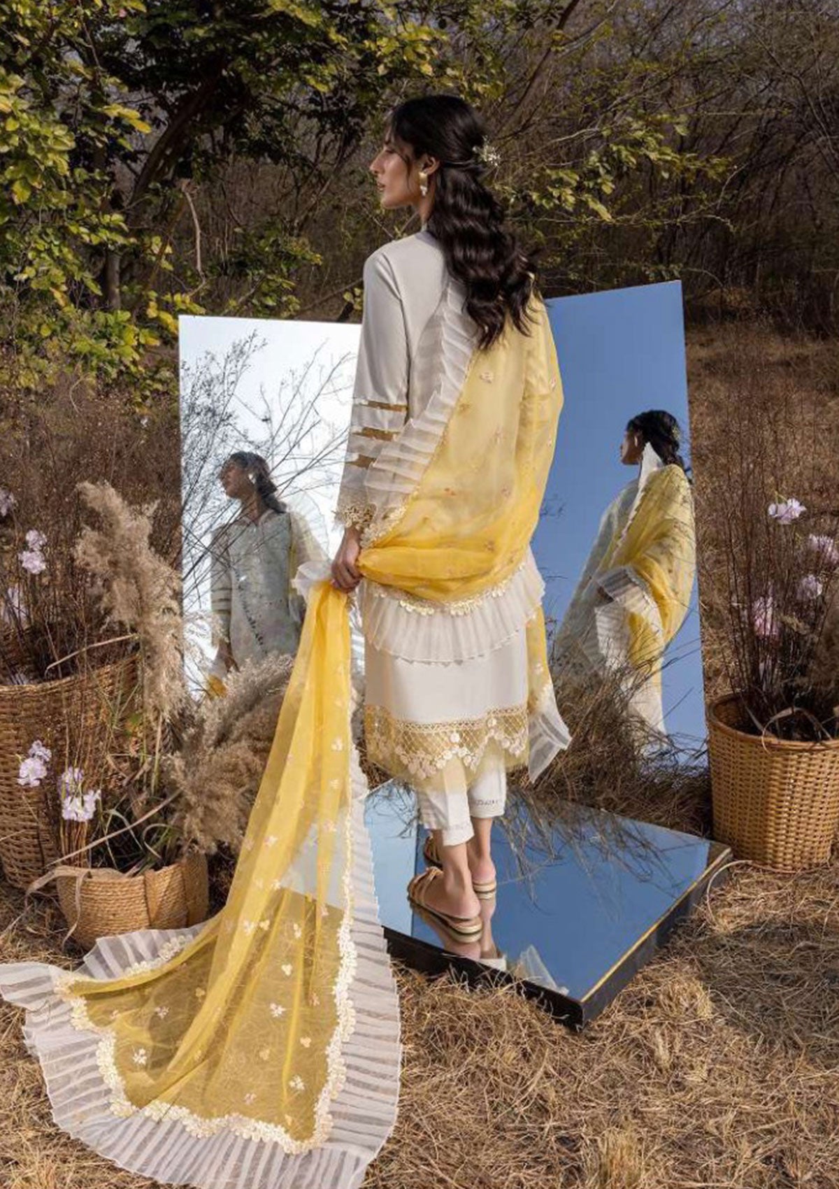 Lawn Collection - Asifa & Nabeel - Aleyna - ASL#04 (Gris) available at Saleem Fabrics Traditions