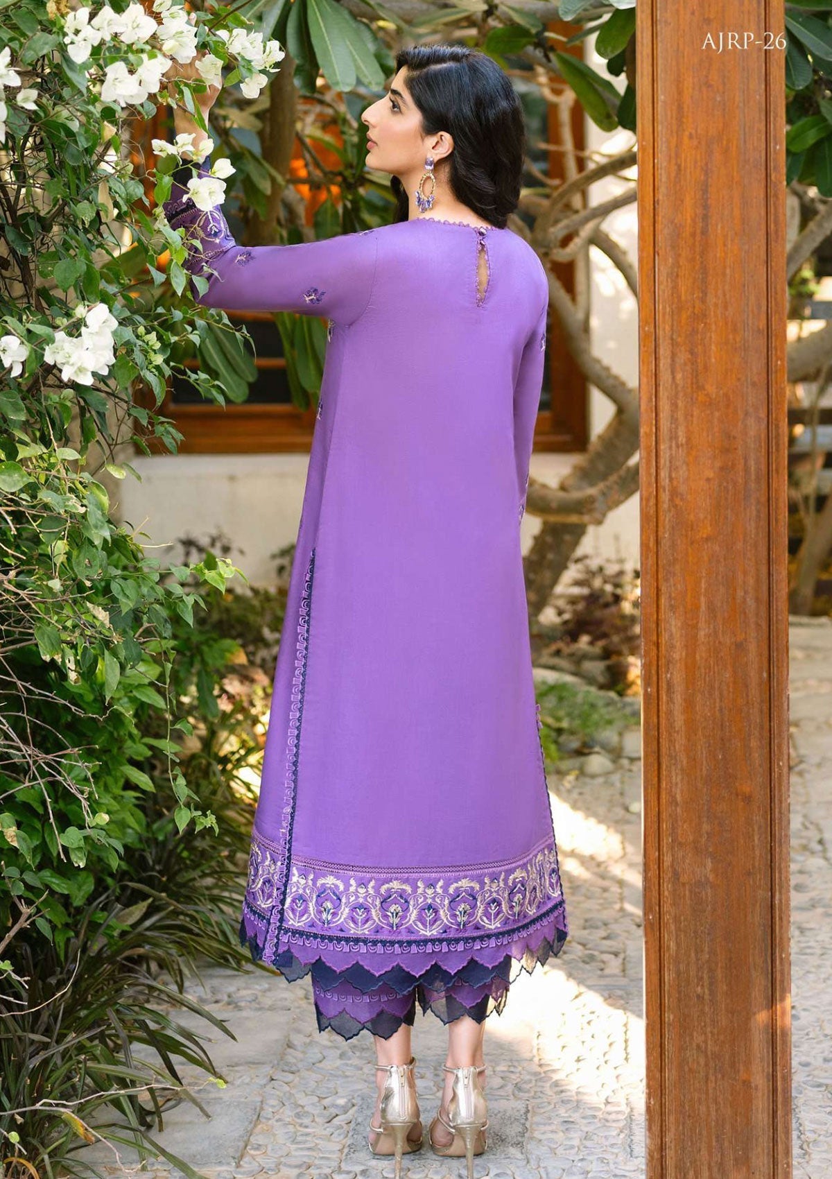 Lawn Collection - Asim Jofa - Rania - AJRP#26 available at Saleem Fabrics Traditions