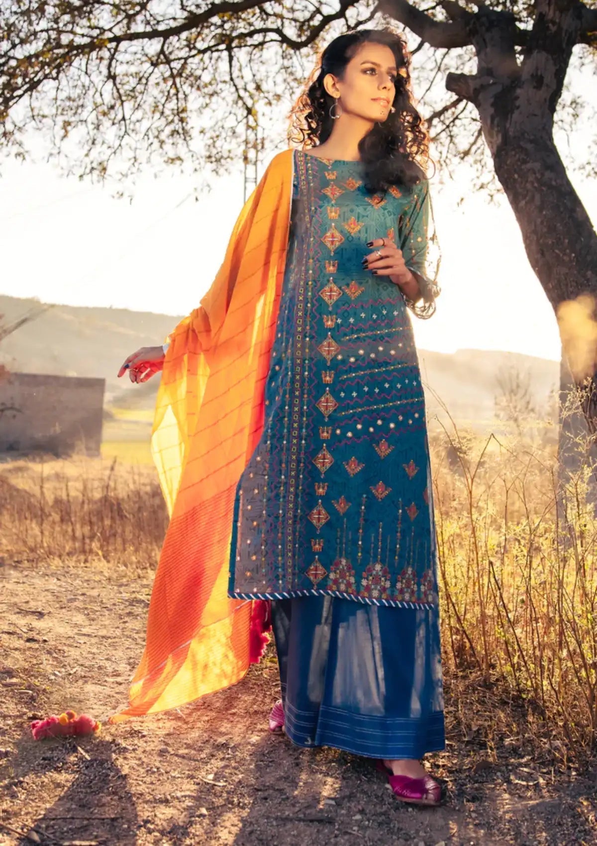 Lawn Collection - Lakhany - Spring - V02 - FEC#9023 available at Saleem Fabrics Traditions