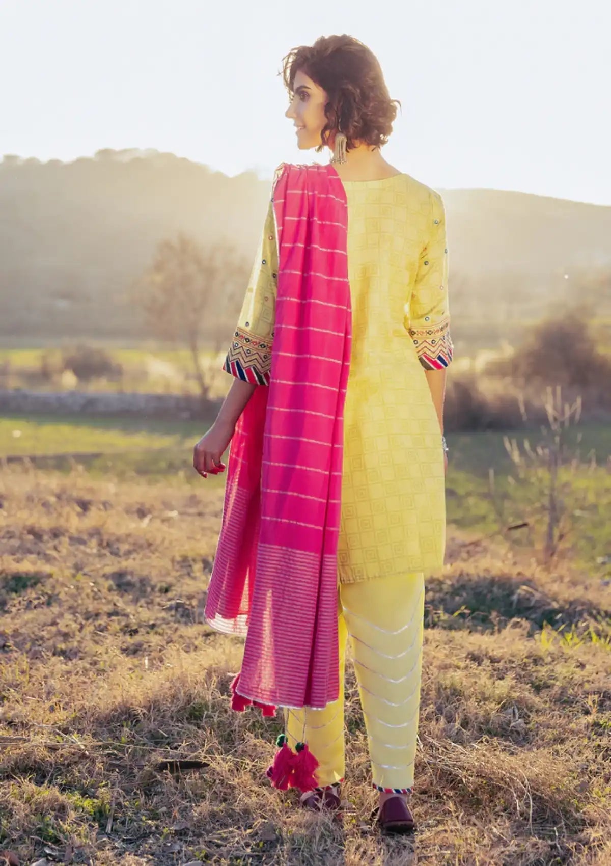 Lawn Collection - Lakhany - Spring - V02 - FEC#9025 available at Saleem Fabrics Traditions