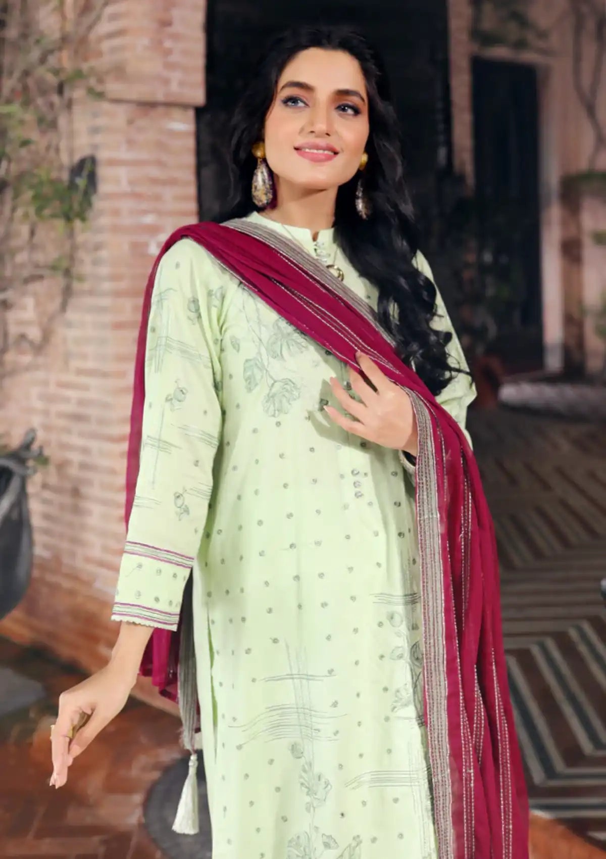 Lawn Collection - Lakhany - Spring - V02 - SEC#3023 available at Saleem Fabrics Traditions