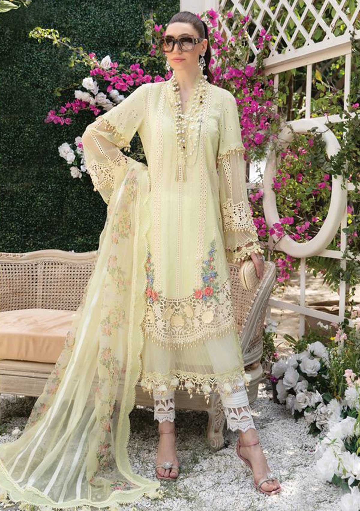 Lawn Collection - Maria B - Eid - D04 available at Saleem Fabrics Traditions