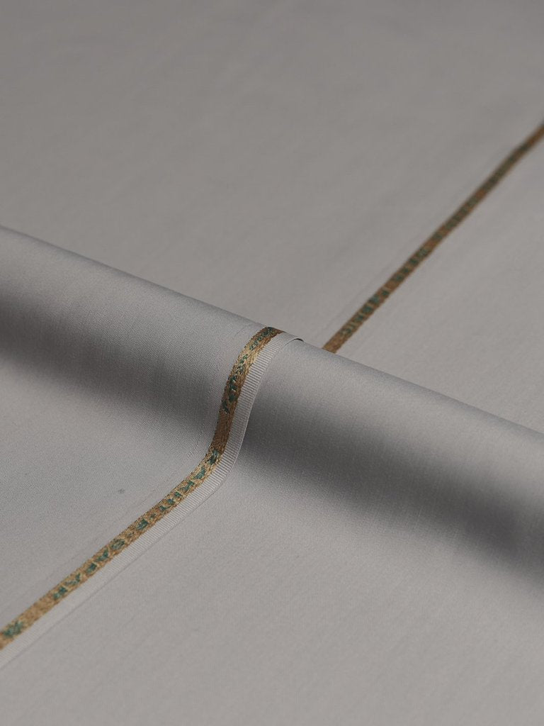 Rakht-e-Safar available at Saleem Fabrics Traditions