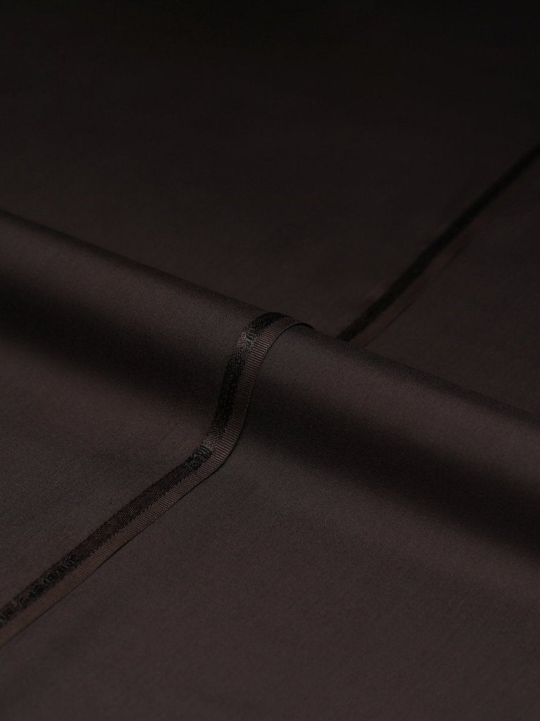 Rakht-e-Safar available at Saleem Fabrics Traditions