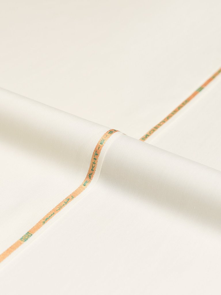 Rakht-e-Safar available at Saleem Fabrics Traditions