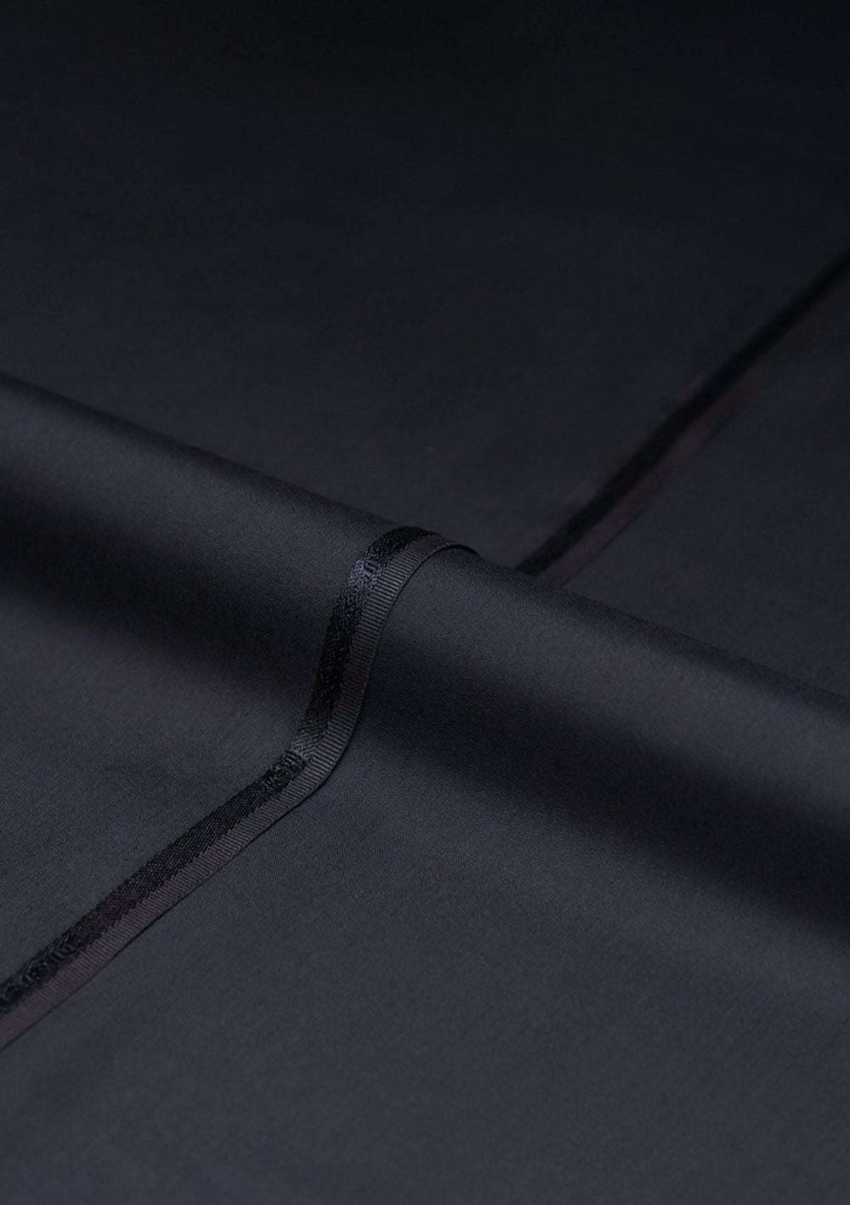 Rakht-e-Safar available at Saleem Fabrics Traditions