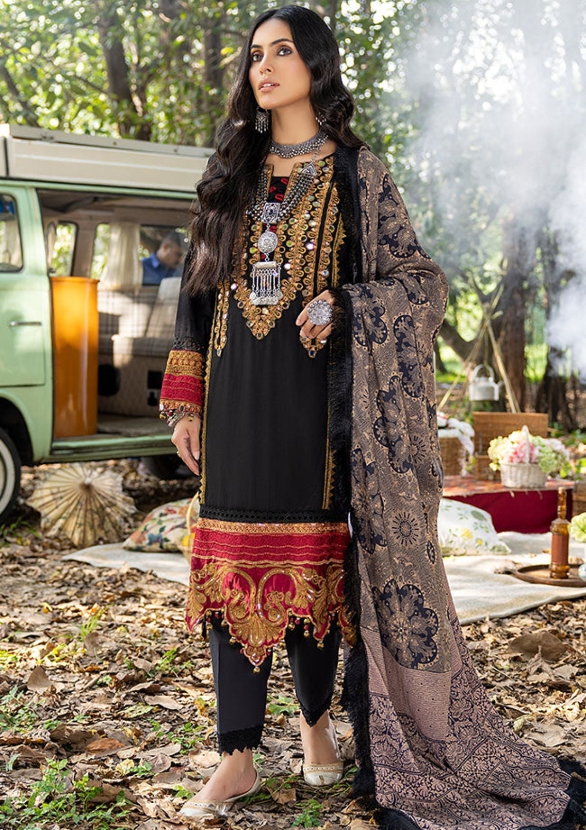 Winter Collection - AL Zohaib - Wintry Breeze - D#5 available at Saleem Fabrics Traditions