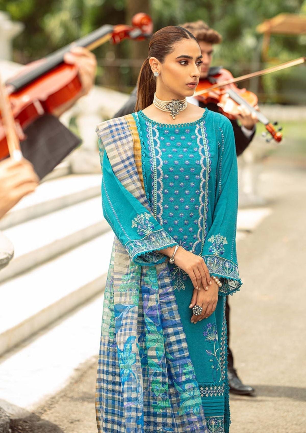 Winter Collection - Charizma - Fall Winter - Karandi - V01 - CKW#8 available at Saleem Fabrics Traditions