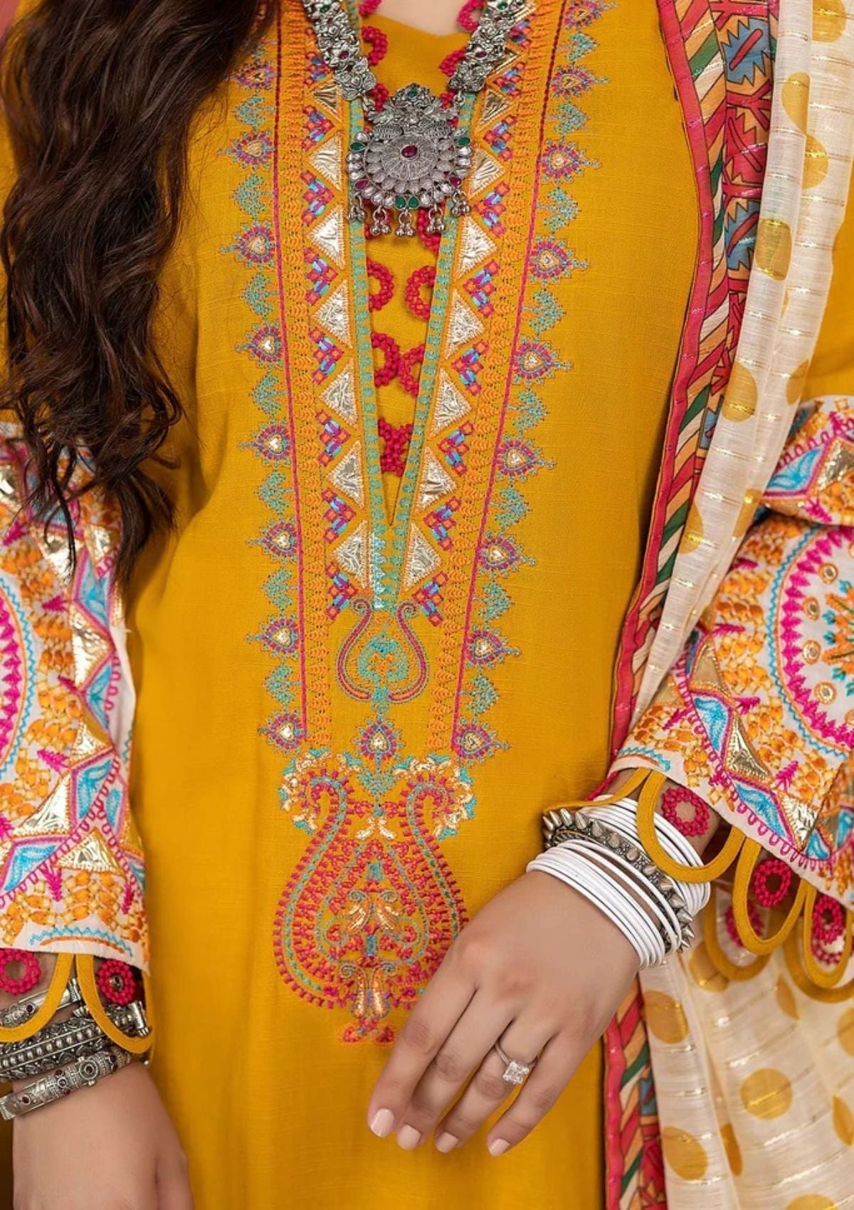 Winter Collection - Charizma - Miraas - Khaddar - V01 - CM#3 available at Saleem Fabrics Traditions