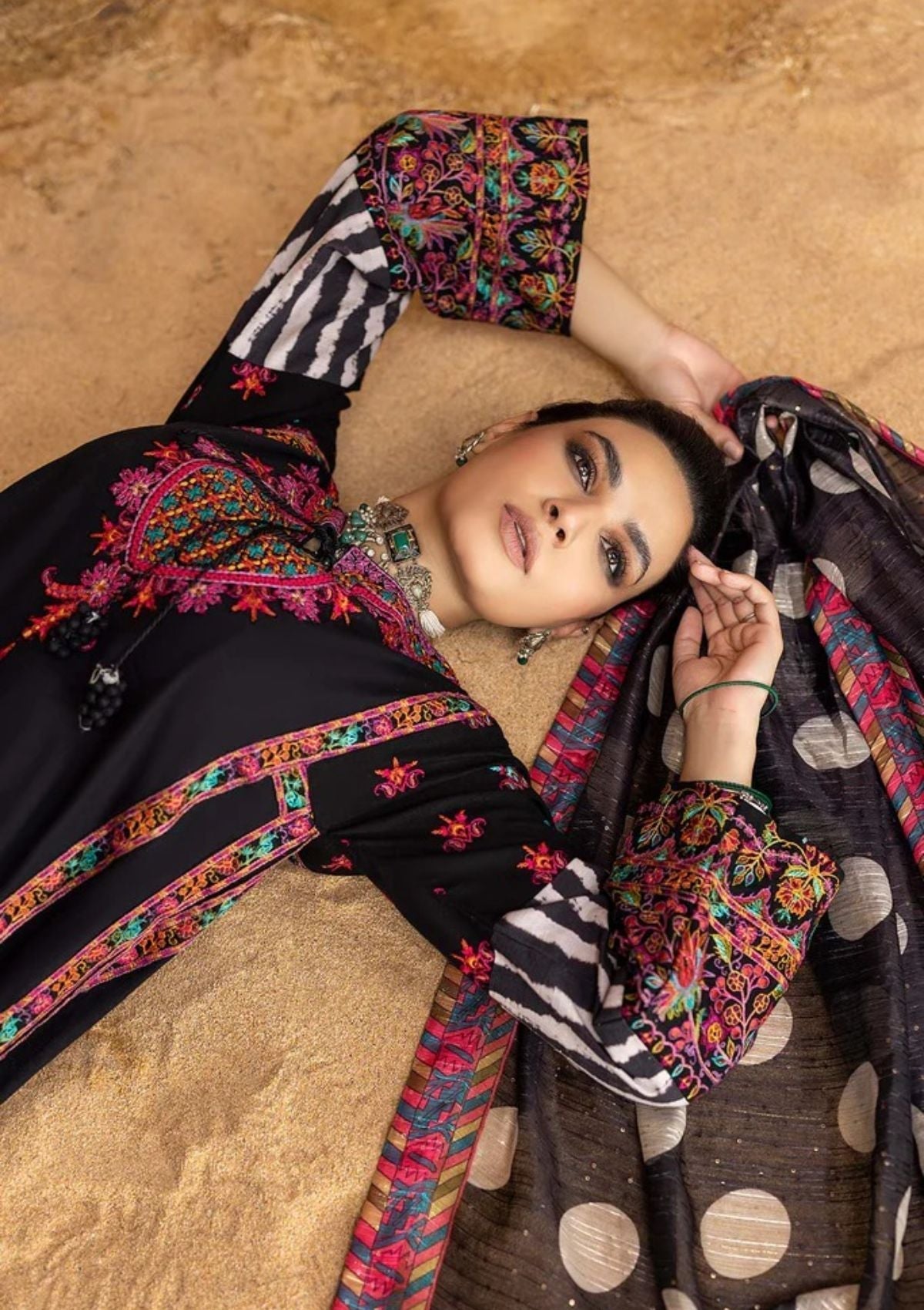 Winter Collection - Charizma - Miraas - Khaddar - V01 - CM#8 available at Saleem Fabrics Traditions