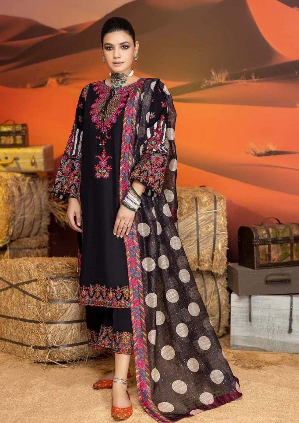 Winter Collection - Charizma - Miraas - Khaddar - V01 - CM#8 available at Saleem Fabrics Traditions