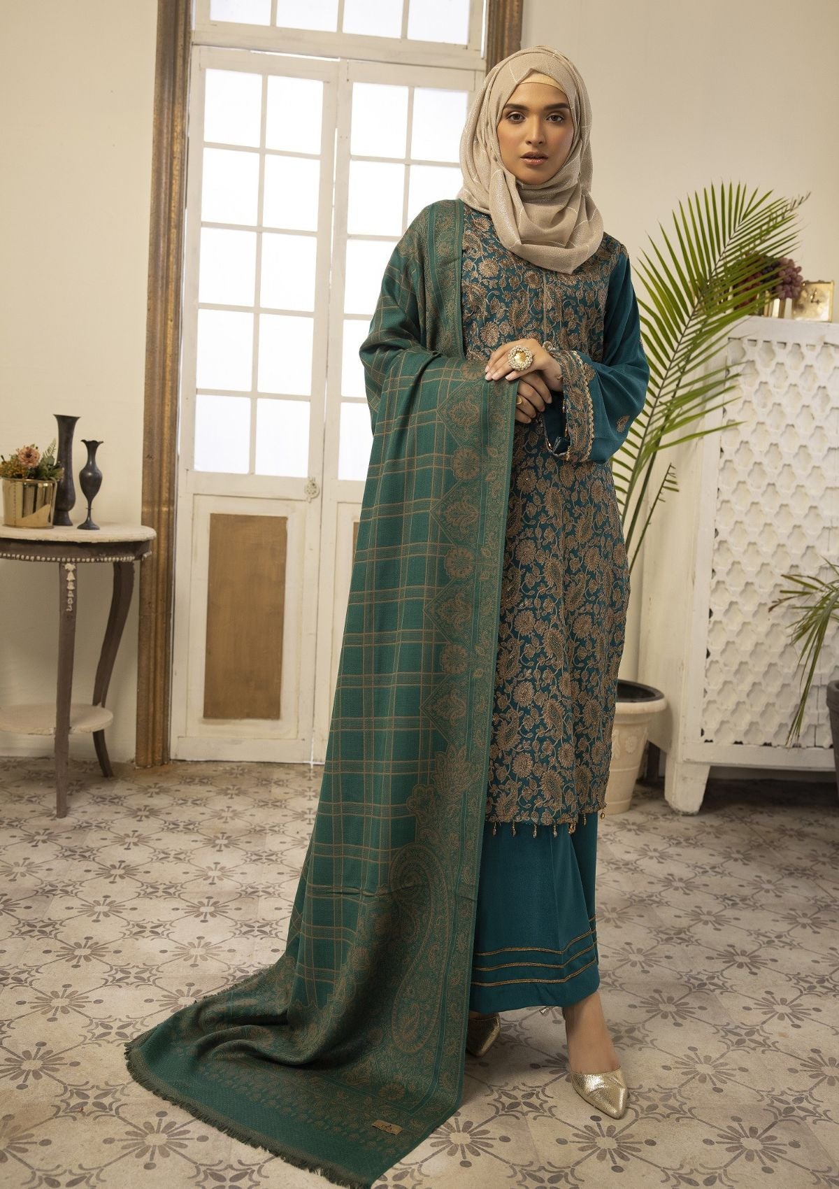 Winter Collection - Dua - Daffodils - DWD#8 available at Saleem Fabrics Traditions