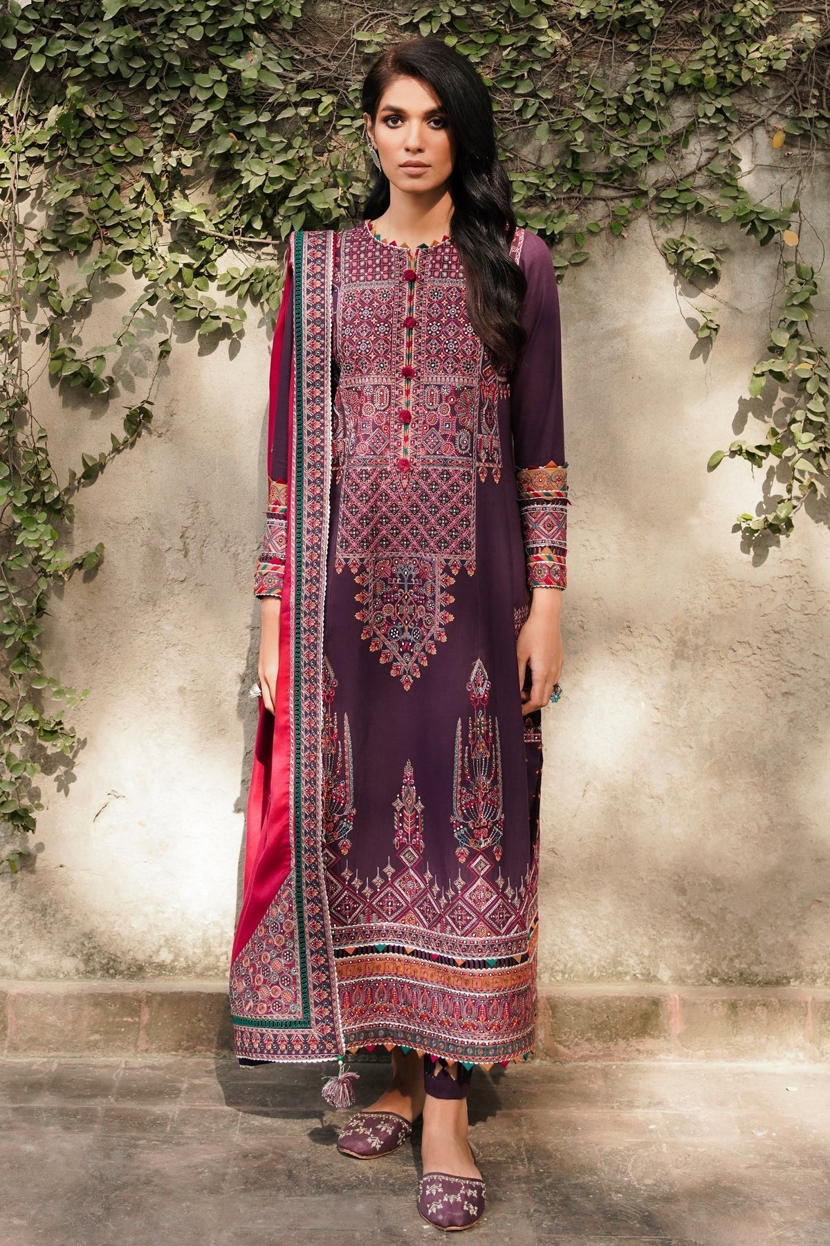 Winter Collection - Jazmin - Shahtoosh Luxury - D#01 (CHAASHNI) available at Saleem Fabrics Traditions