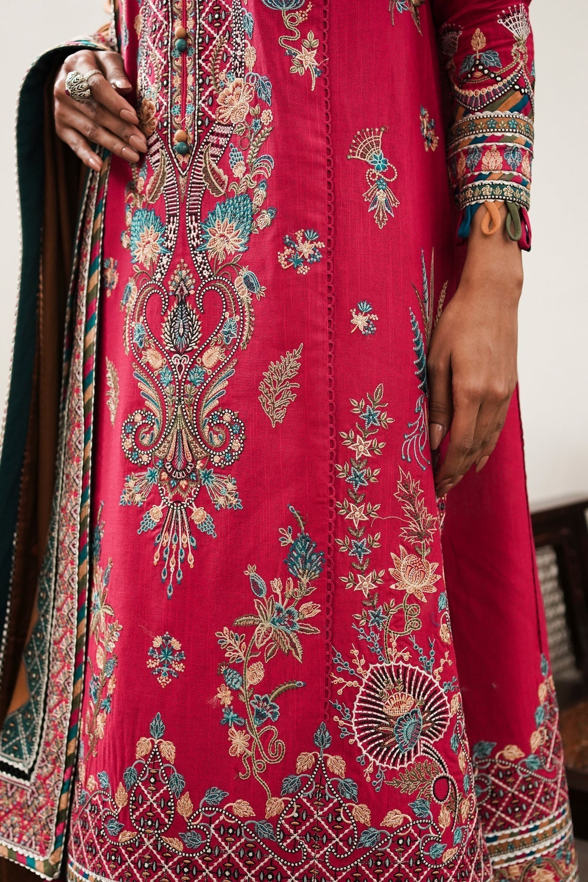 Winter Collection - Jazmin - Shahtoosh Luxury - D#04 (MAYAL) available at Saleem Fabrics Traditions