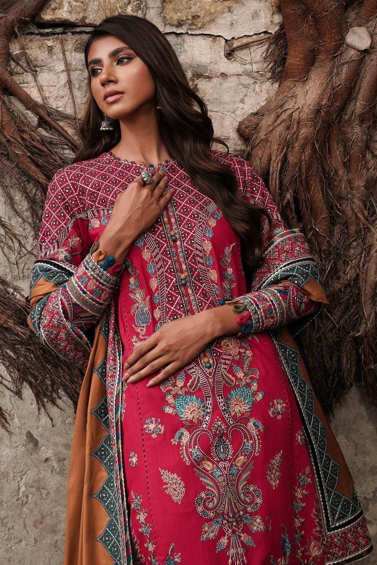 Winter Collection - Jazmin - Shahtoosh Luxury - D#04 (MAYAL) available at Saleem Fabrics Traditions