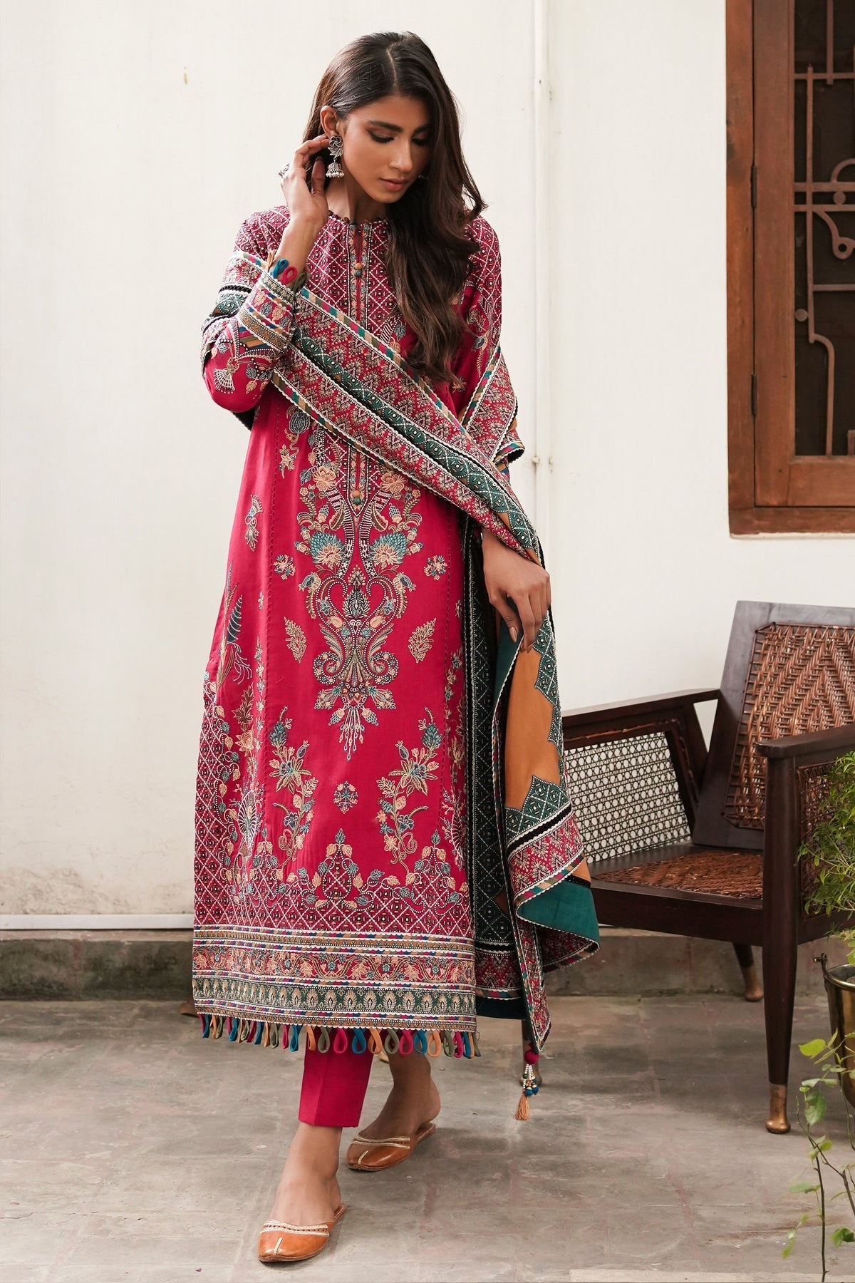 Winter Collection - Jazmin - Shahtoosh Luxury - D#04 (MAYAL) available at Saleem Fabrics Traditions
