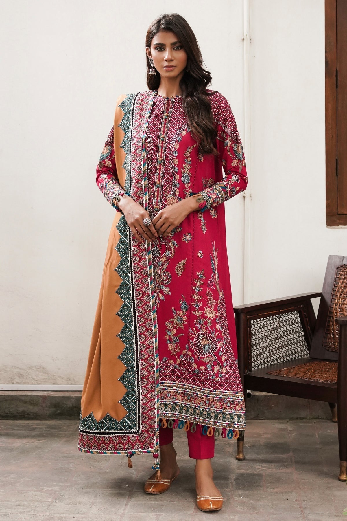 Winter Collection - Jazmin - Shahtoosh Luxury - D#04 (MAYAL) available at Saleem Fabrics Traditions