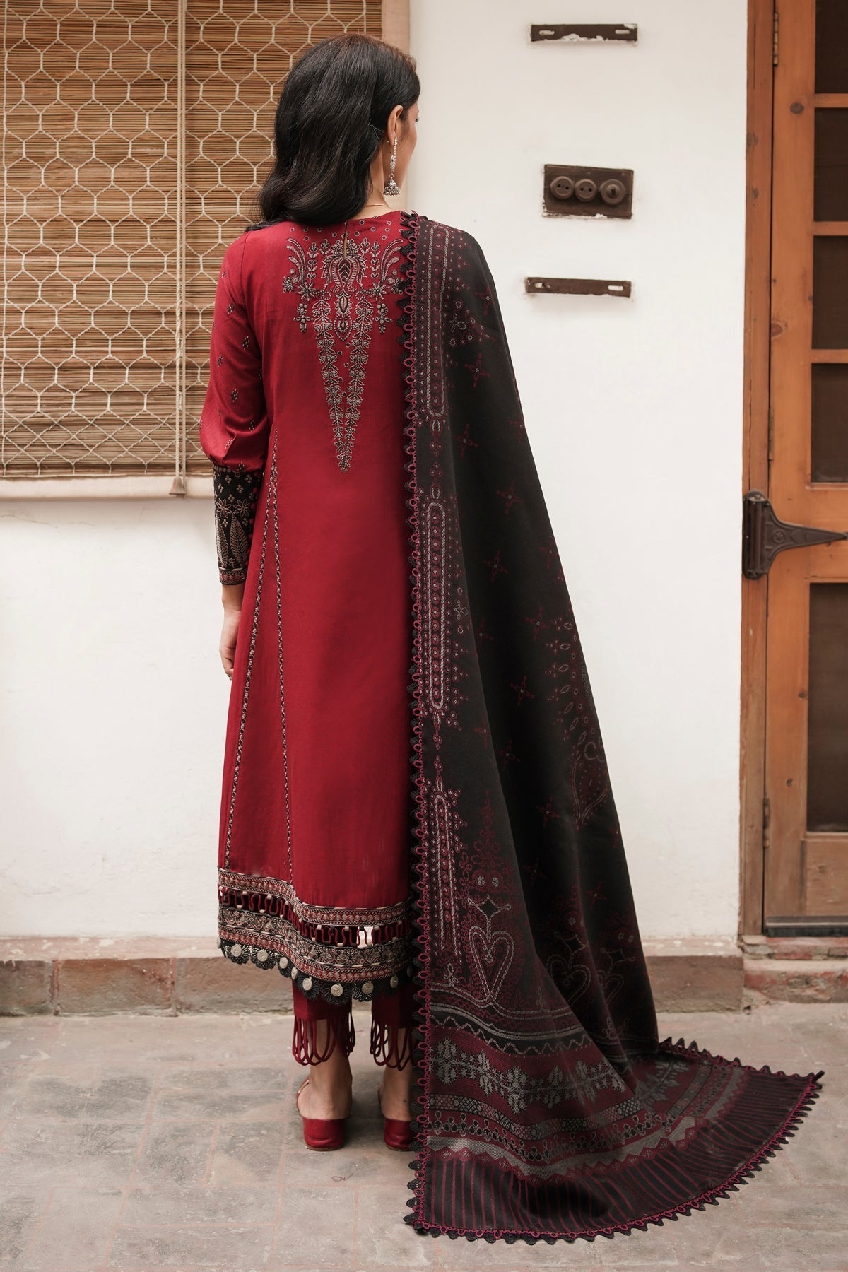 Winter Collection - Jazmin - Shahtoosh Luxury - D#07 (SABUHI) available at Saleem Fabrics Traditions