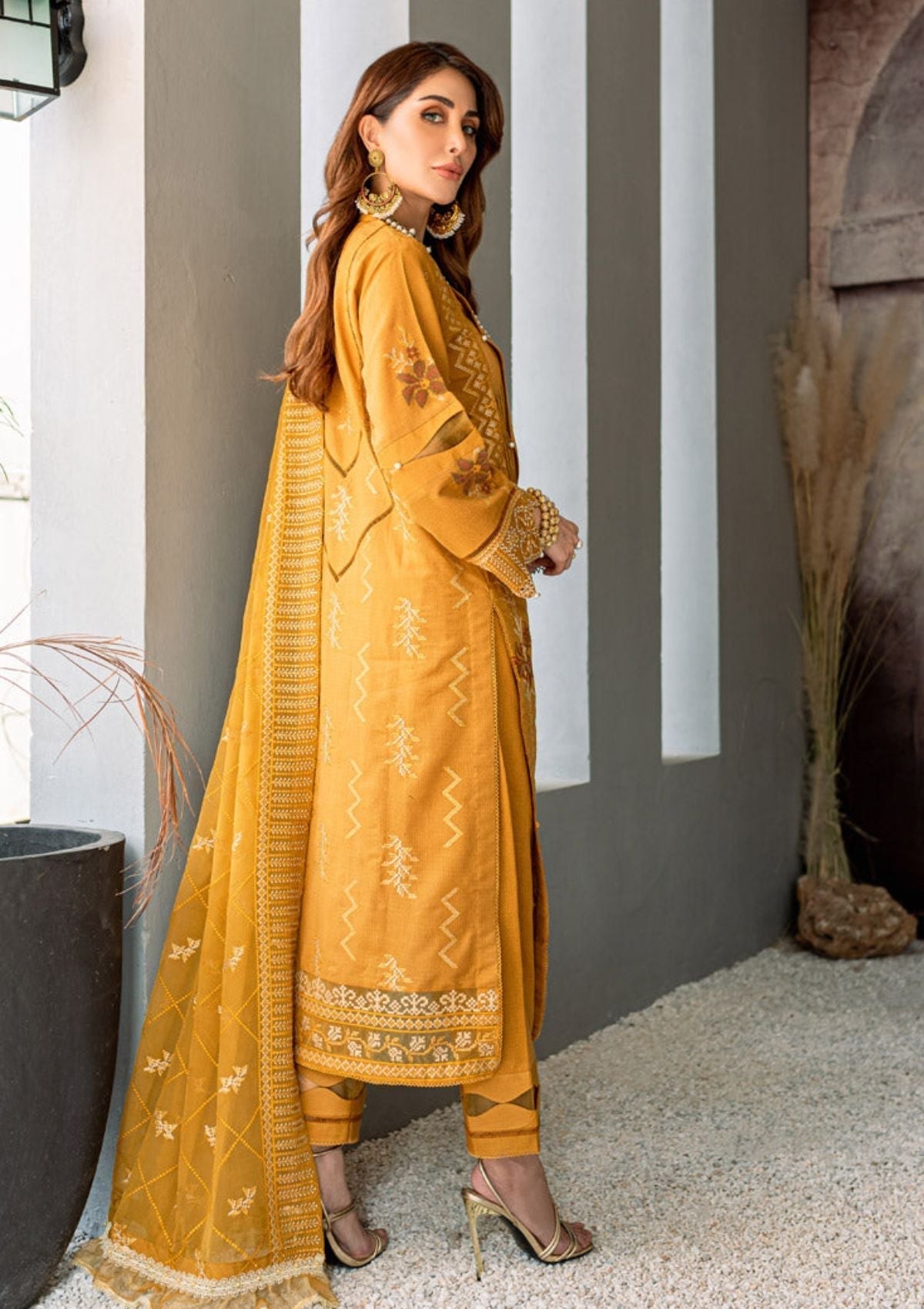 Winter Collection - Marjjan - Jaanam - Karandi - MRK#04 B available at Saleem Fabrics Traditions
