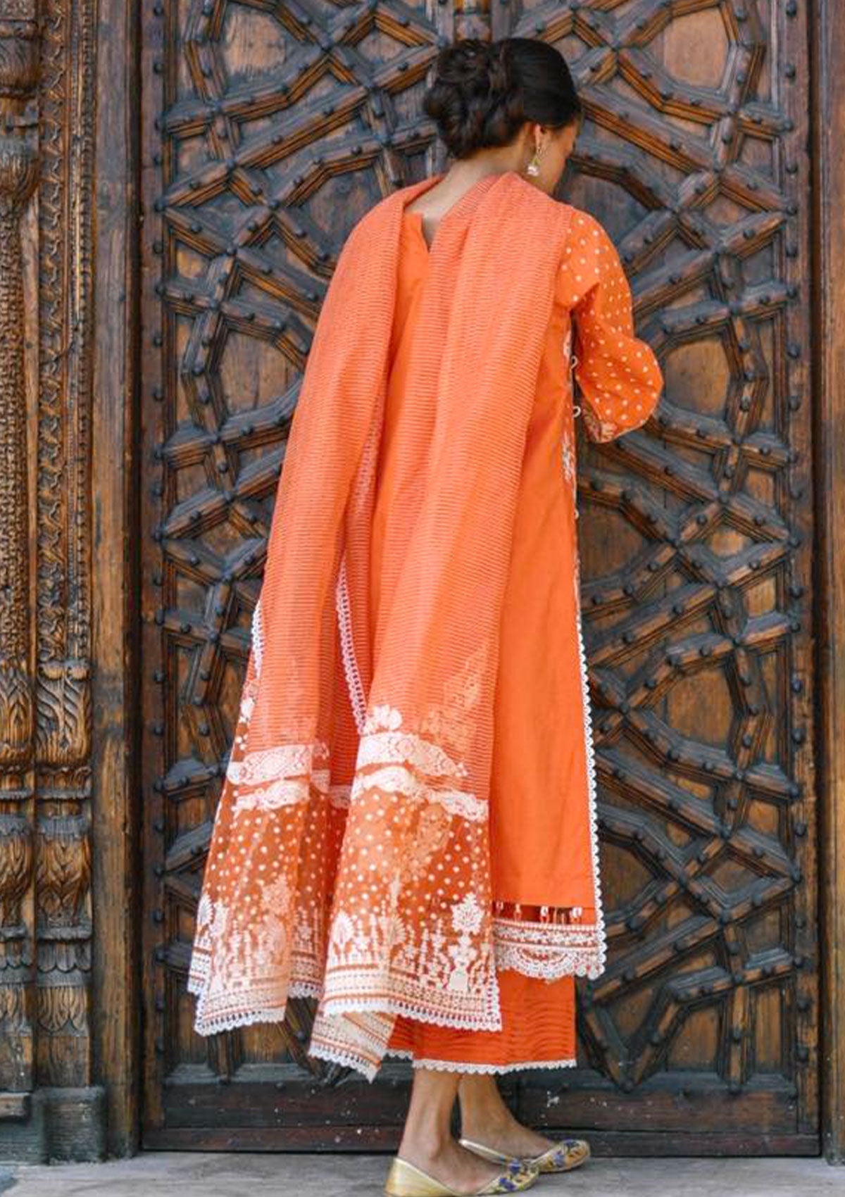 Winter Collection - Qalamkar - Qline - Linen - Mala - VL#3 available at Saleem Fabrics Traditions