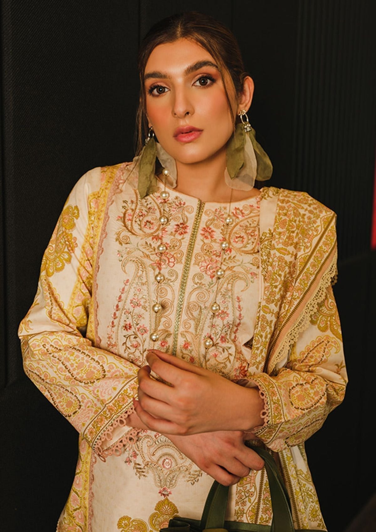 Winter Collection - Rang Rasiya - Dosti - D#10 available at Saleem Fabrics Traditions