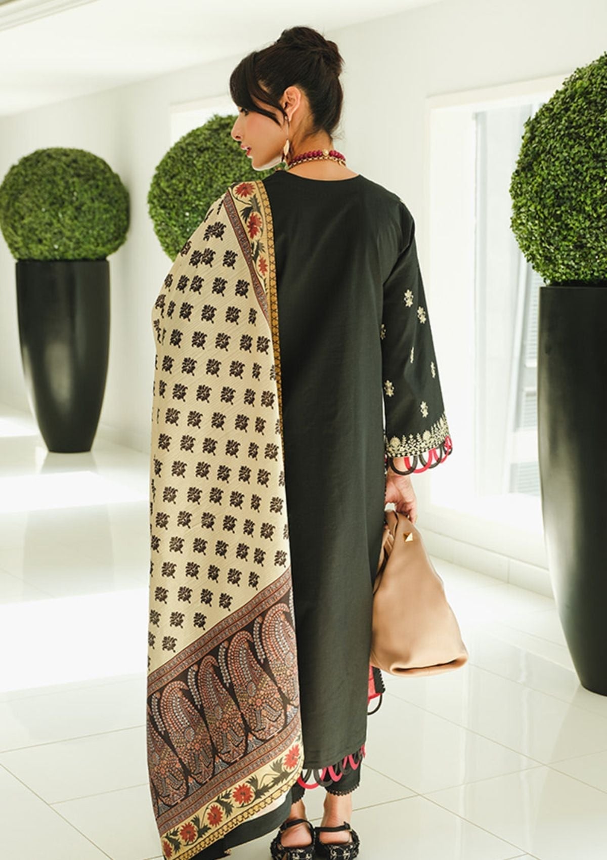 Winter Collection - Rang Rasiya - Dosti - D#11 available at Saleem Fabrics Traditions