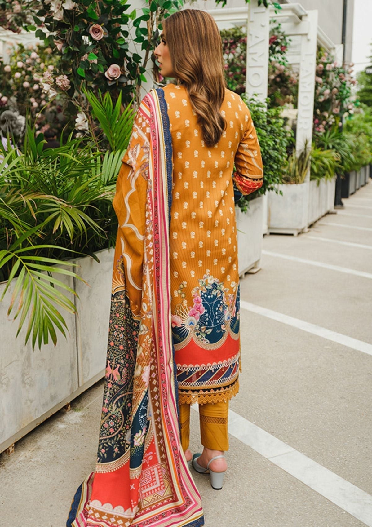 Winter Collection - Rang Rasiya - Dosti - D#20 available at Saleem Fabrics Traditions
