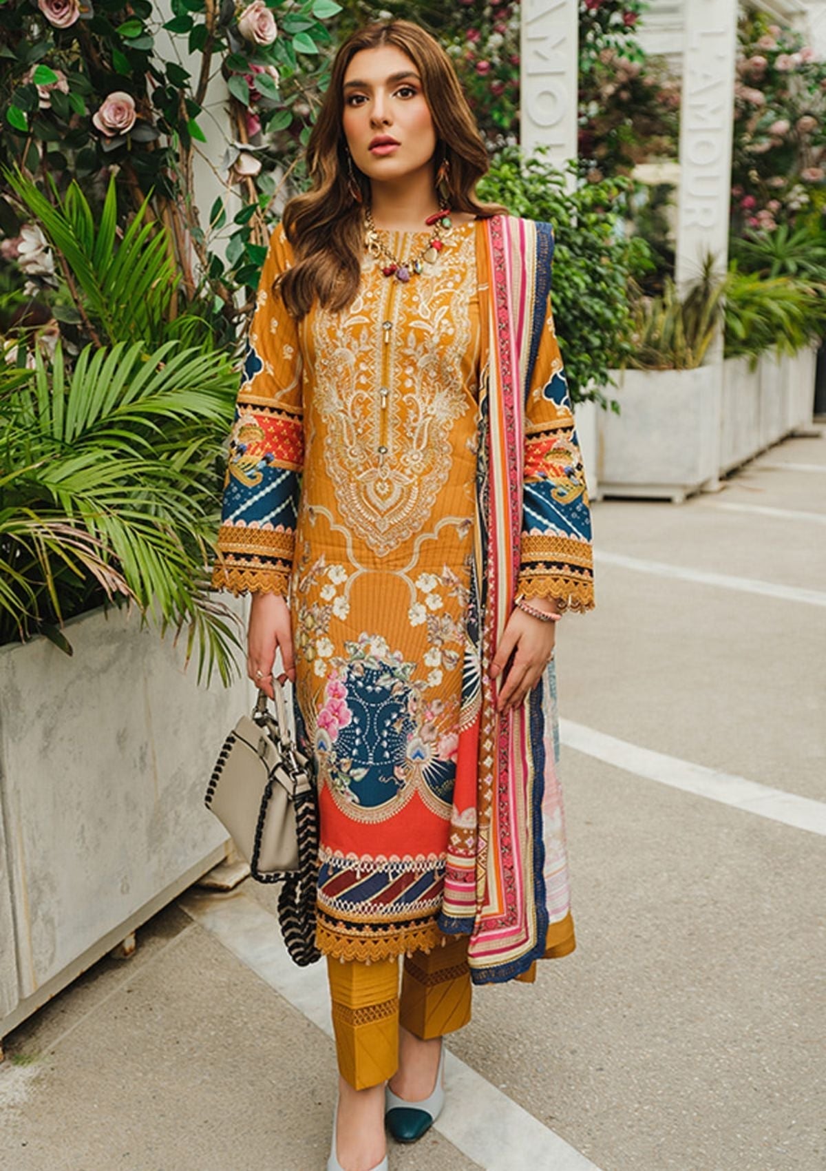 Winter Collection - Rang Rasiya - Dosti - D#20 available at Saleem Fabrics Traditions