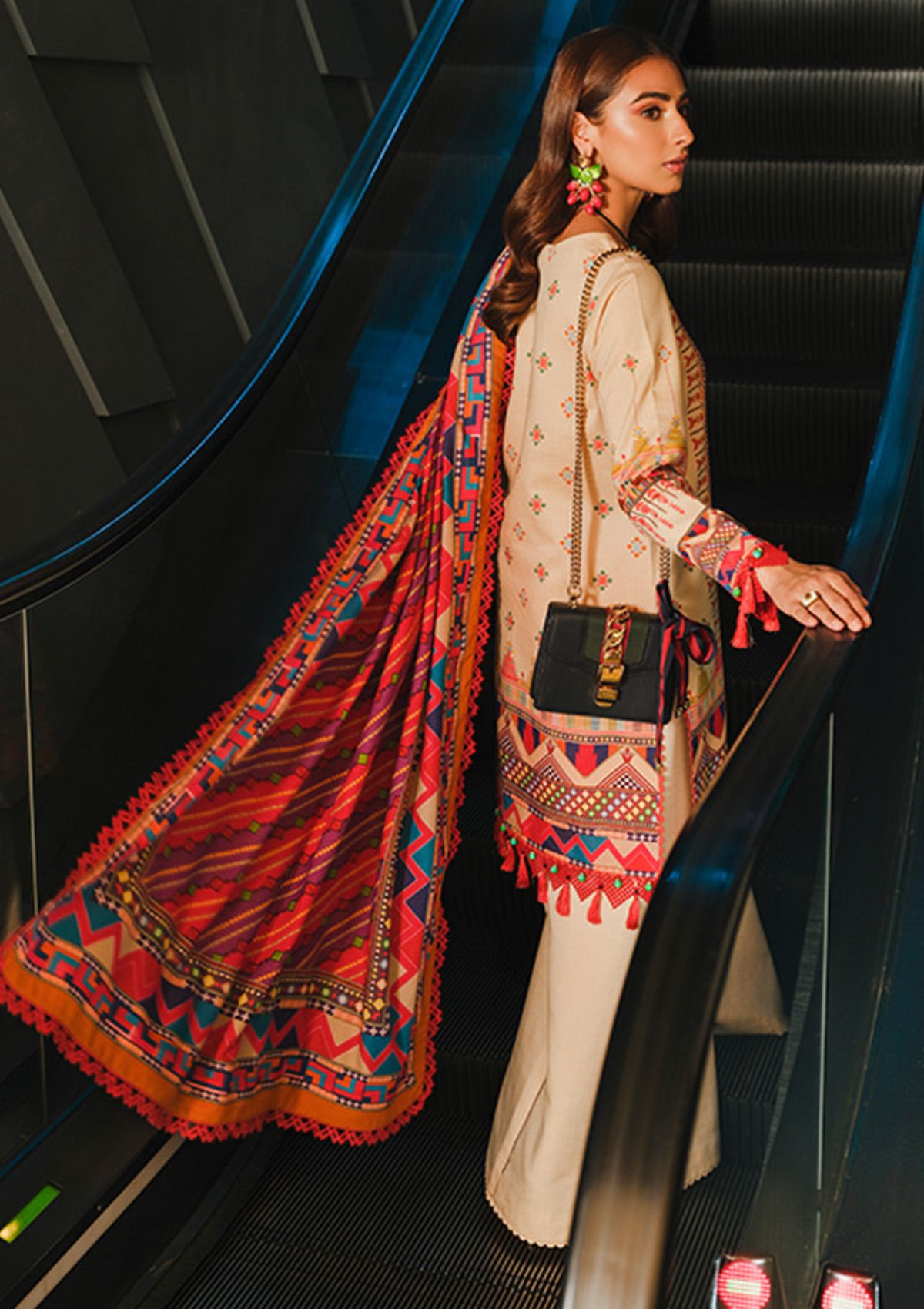 Winter Collection - Rang Rasiya - Dosti - D#34 available at Saleem Fabrics Traditions