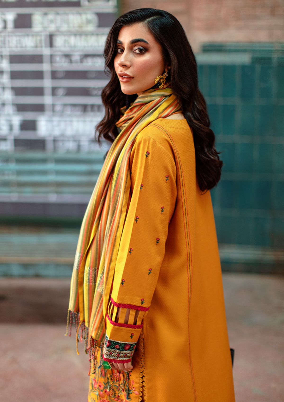 Winter Collection - Rang Rasiya - Safarnama - D#8 (MASHAL) available at Saleem Fabrics Traditions