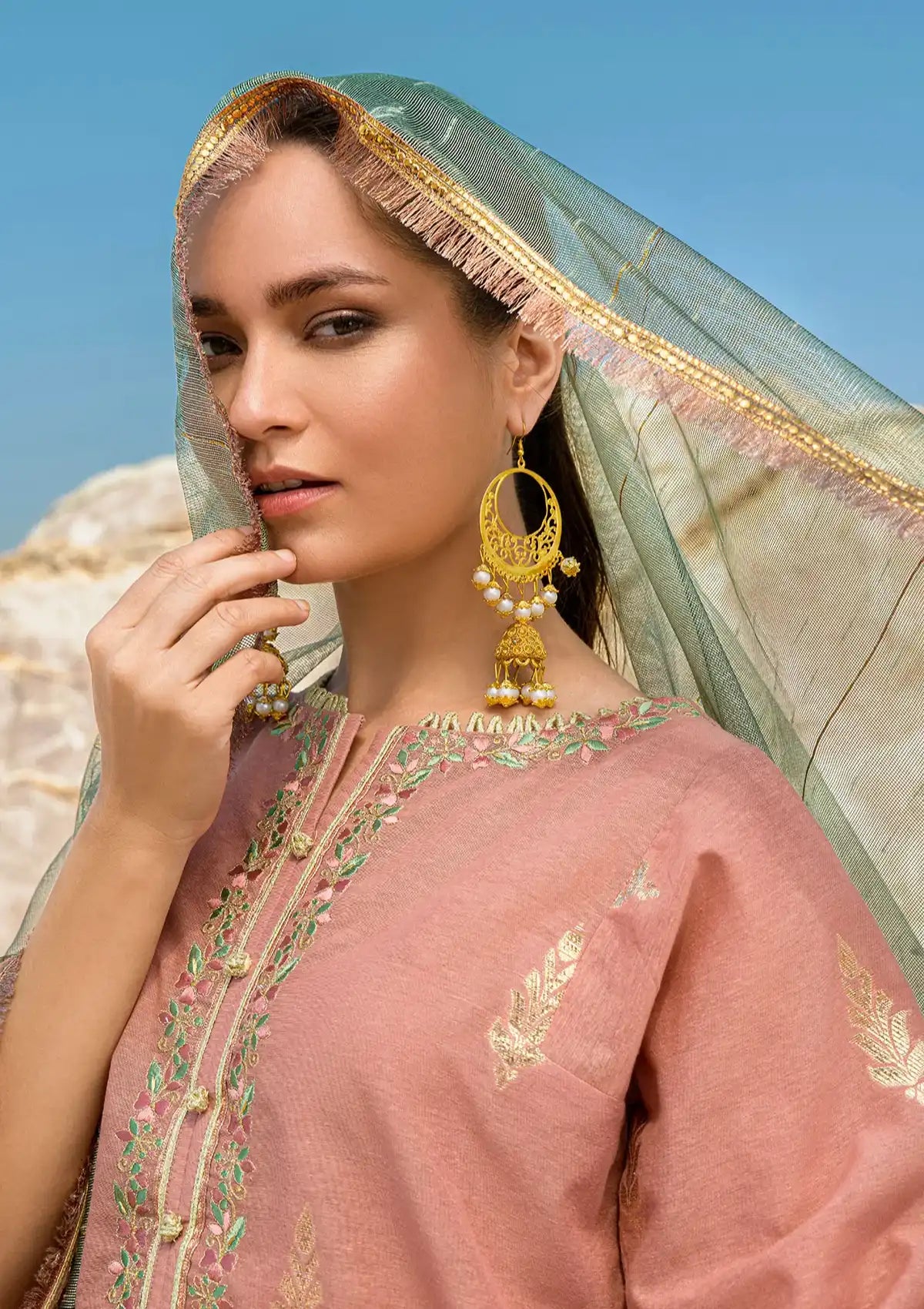 Winter Collection - Woven Palace - Zemira - 2pc - Pk#001 available at Saleem Fabrics Traditions