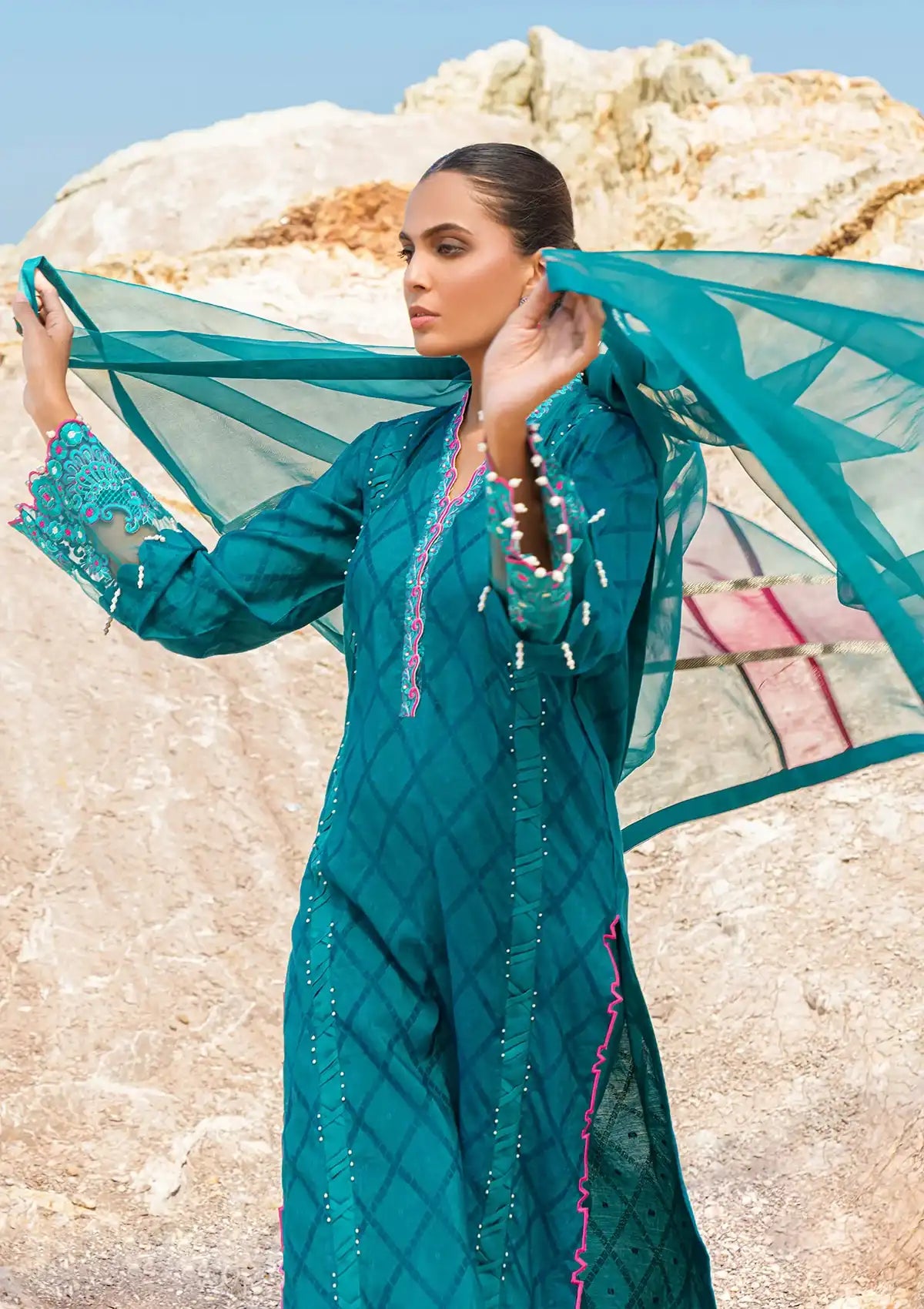 Winter Collection - Woven Palace - Zemira - 2pc - TE#002 available at Saleem Fabrics Traditions