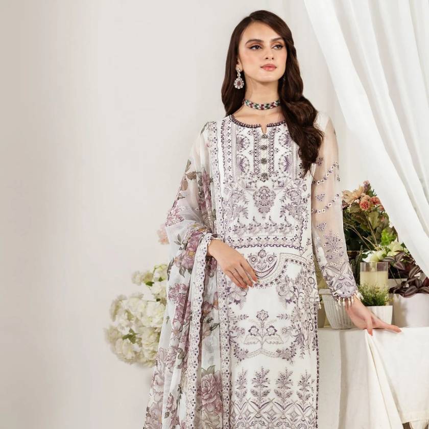 Alizeh Fashion's Latest Collection 2025 Saleem Fabrics Traditions