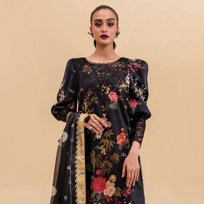 Zoya Fatima's Latest Collection 2024 Saleem Fabrics Traditions
