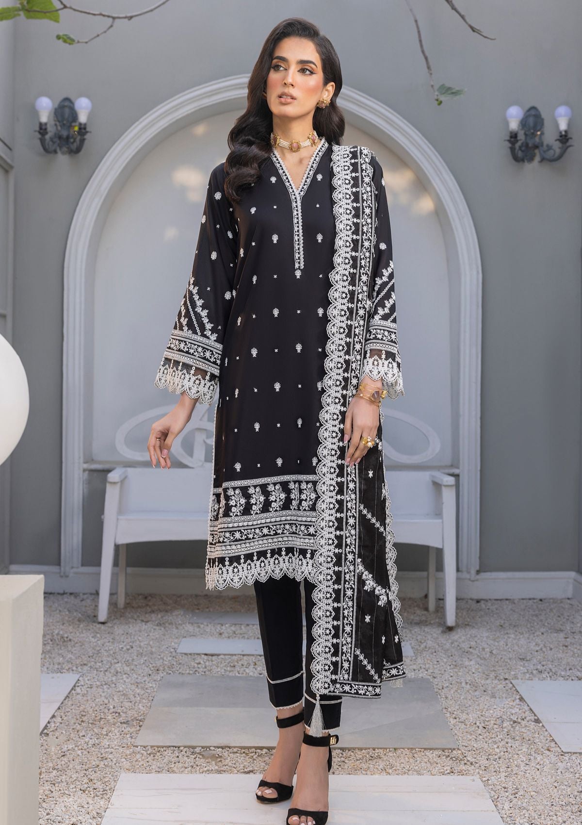 Lawn Collection  - Lakhany - Embroidered - Eid Edition - LG-AM-0061