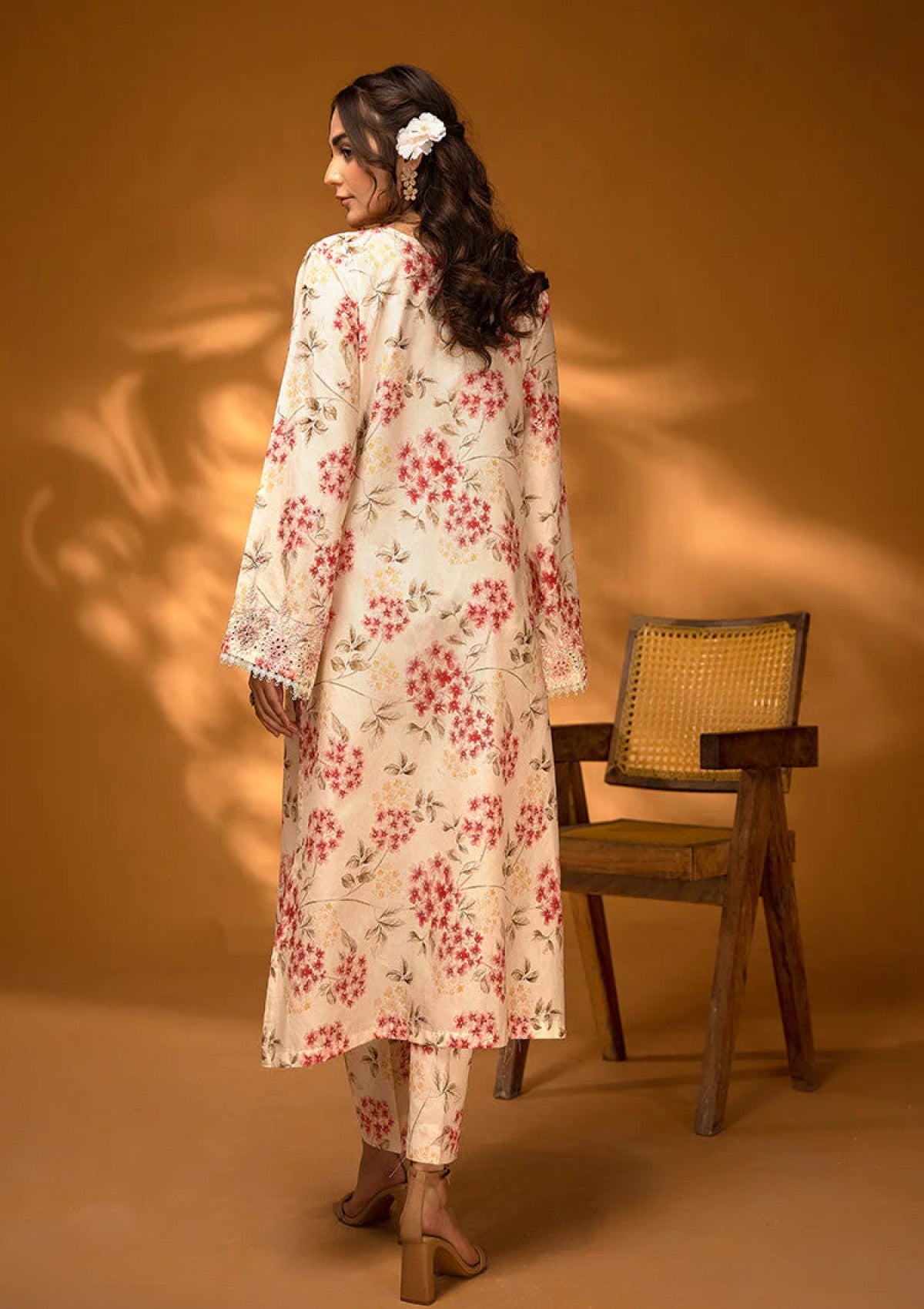 Lawn Collection - Ellena - Chickan Kari - EAS-L2-01-06