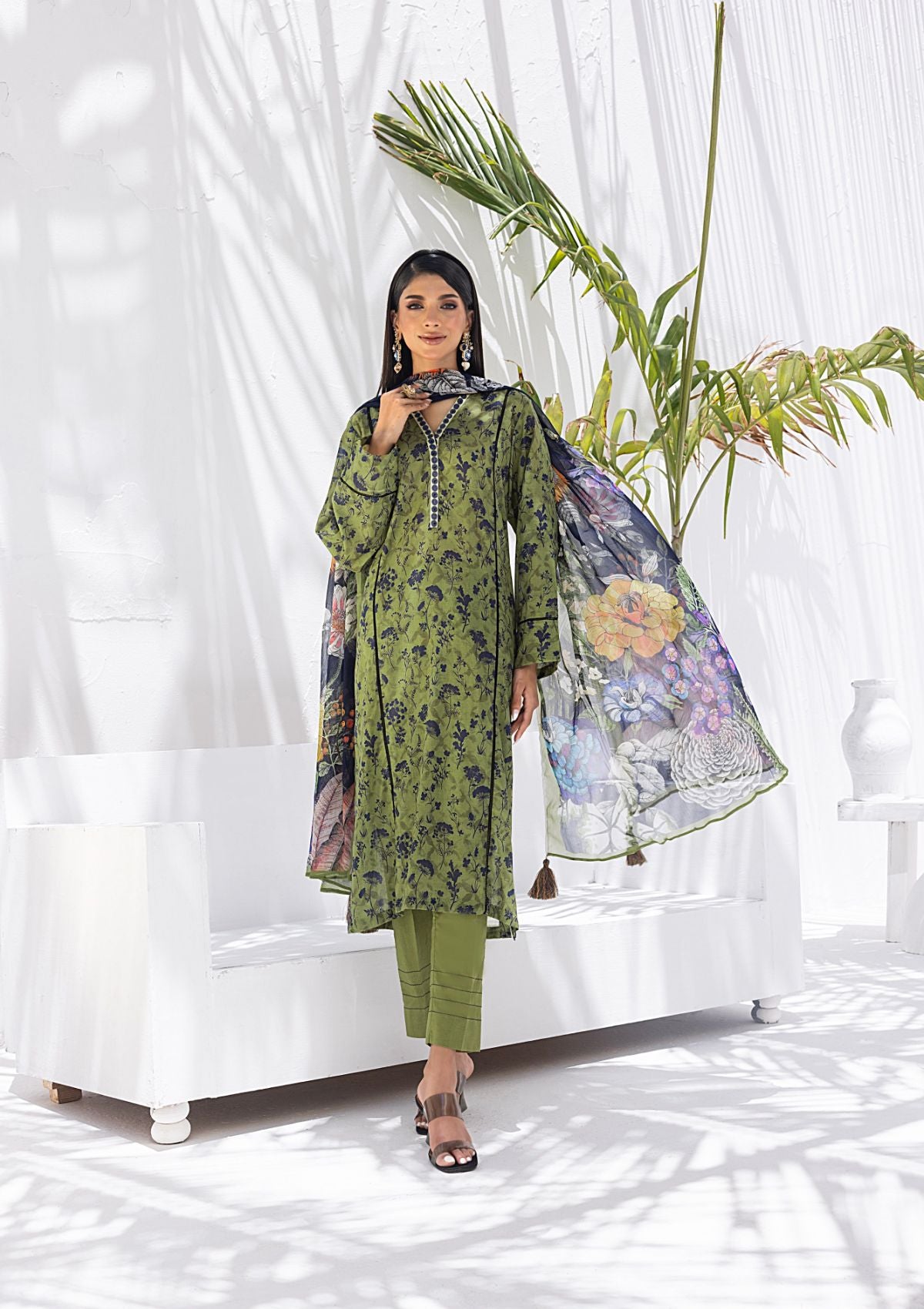 Lawn Collection - Lakhany - Komal Signature Prints - LG-MM-0102