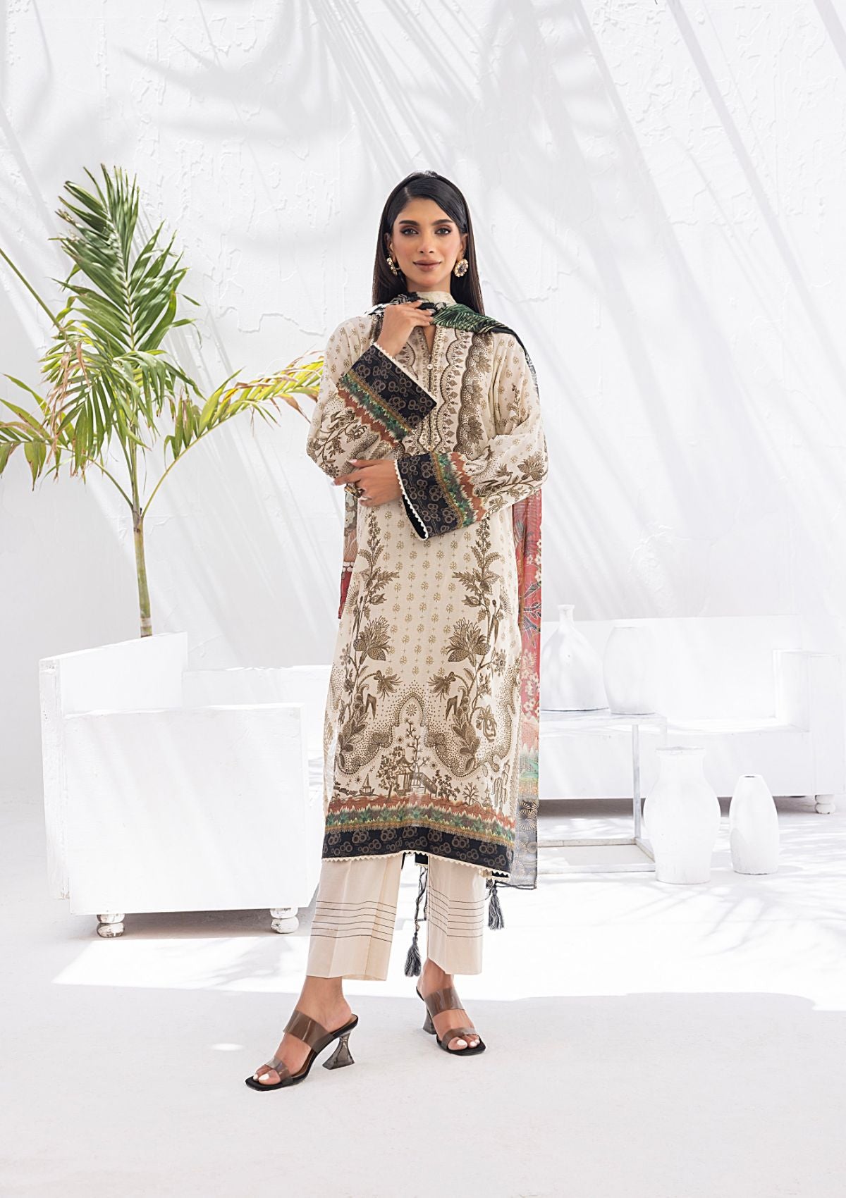 Lawn Collection - Lakhany - Komal Signature Prints - LG-MM-0105