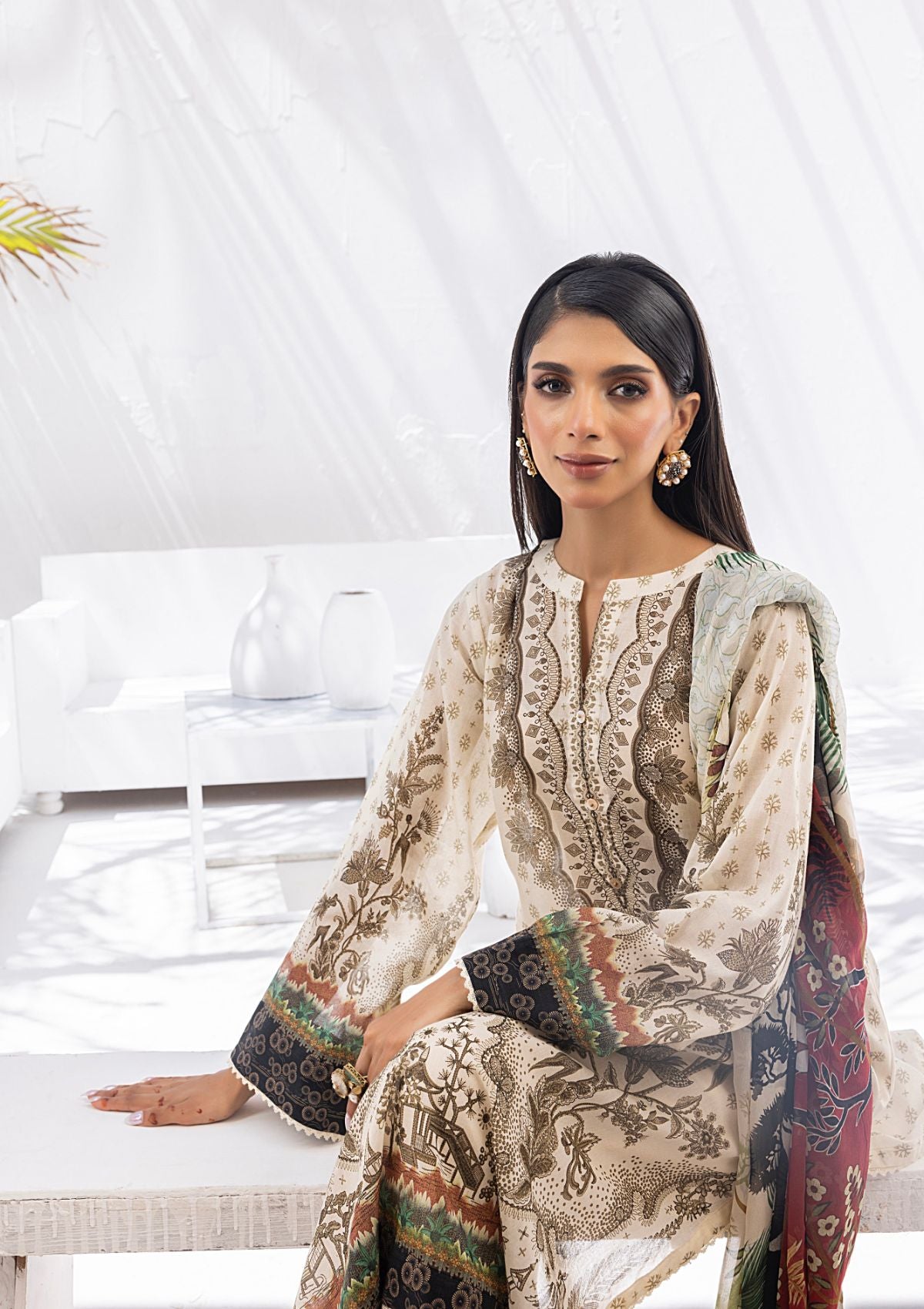 Lawn Collection - Lakhany - Komal Signature Prints - LG-MM-0105