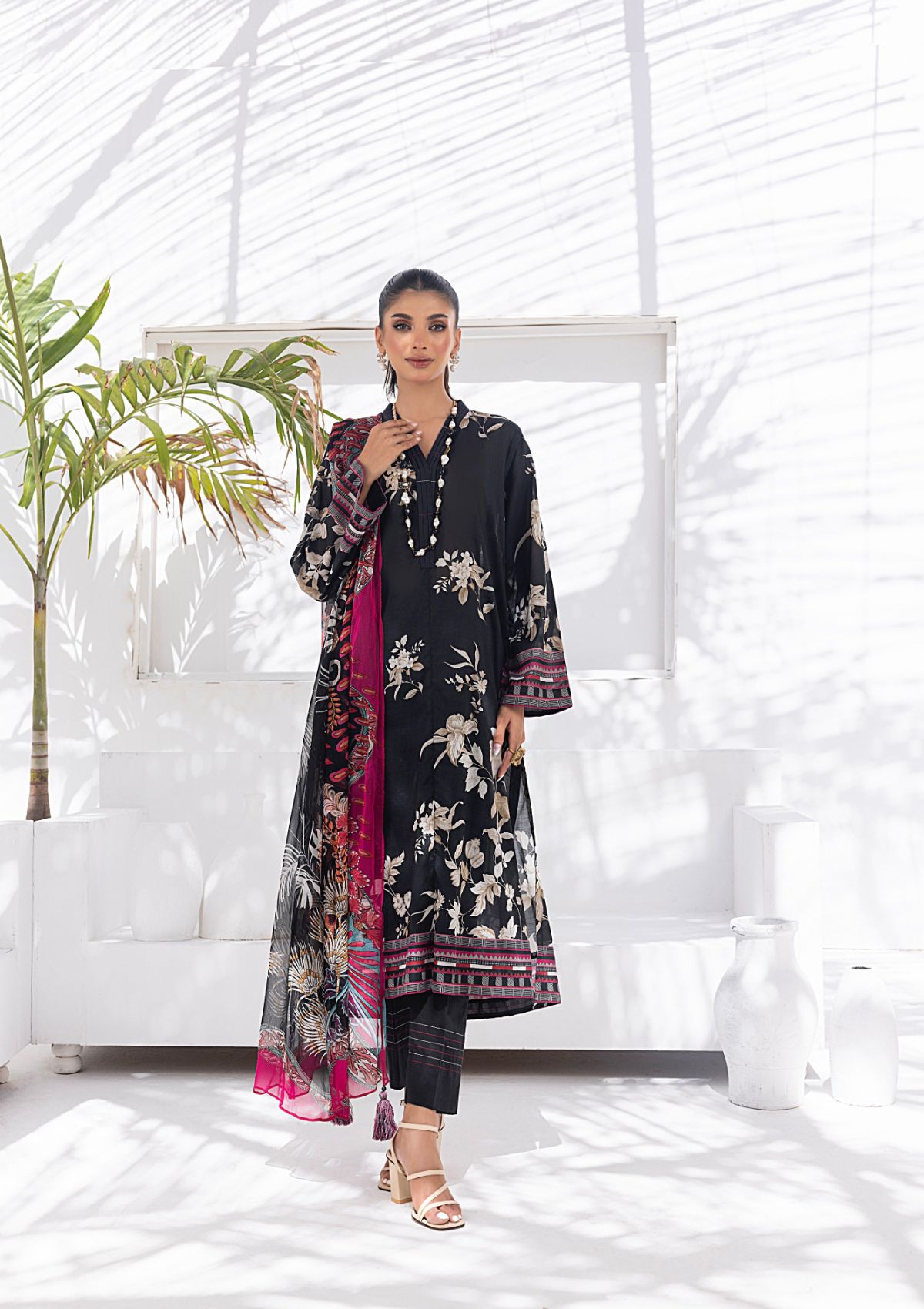 Lawn Collection - Lakhany - Komal Signature Prints - LG-MM-0107