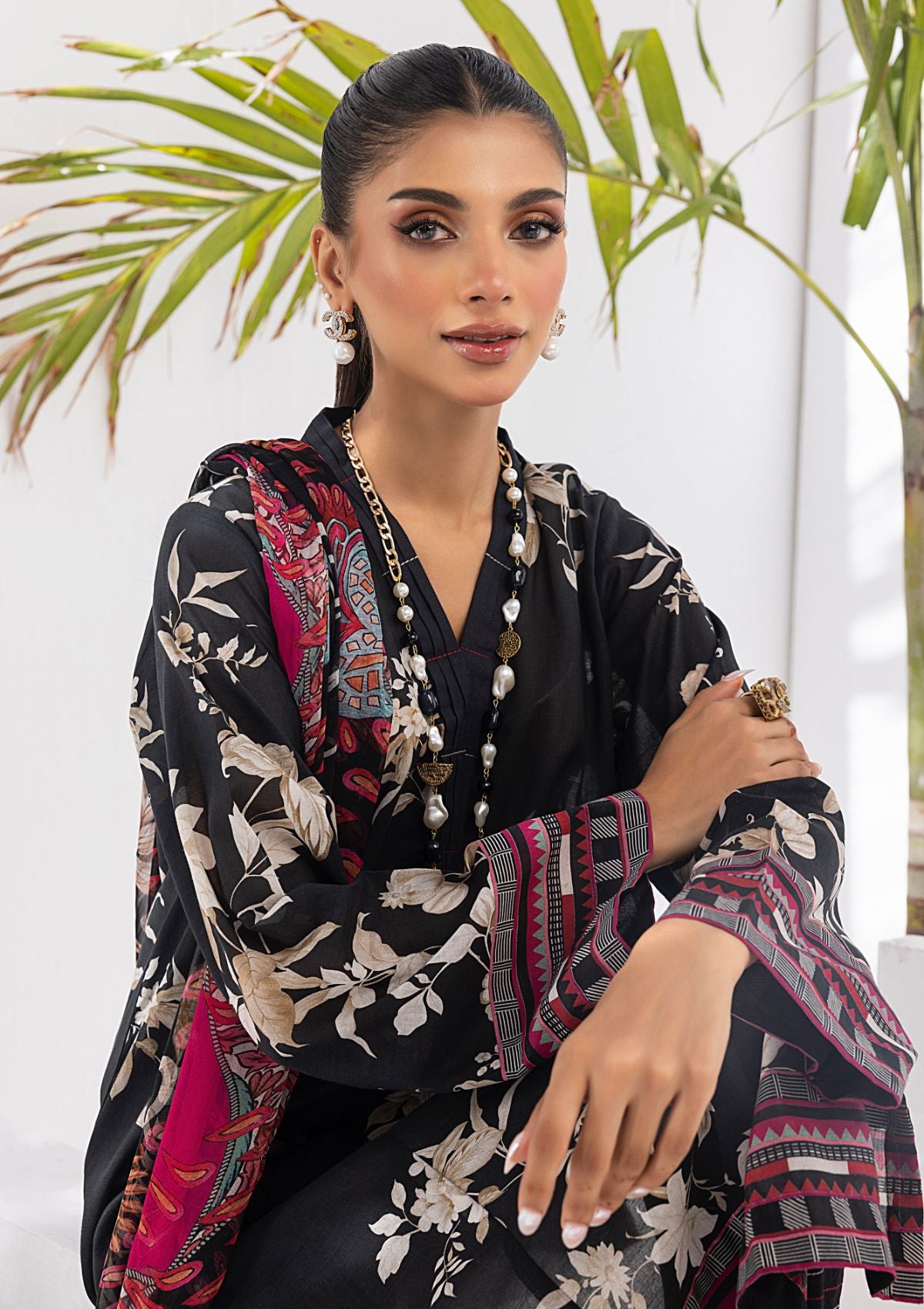 Lawn Collection - Lakhany - Komal Signature Prints - LG-MM-0107