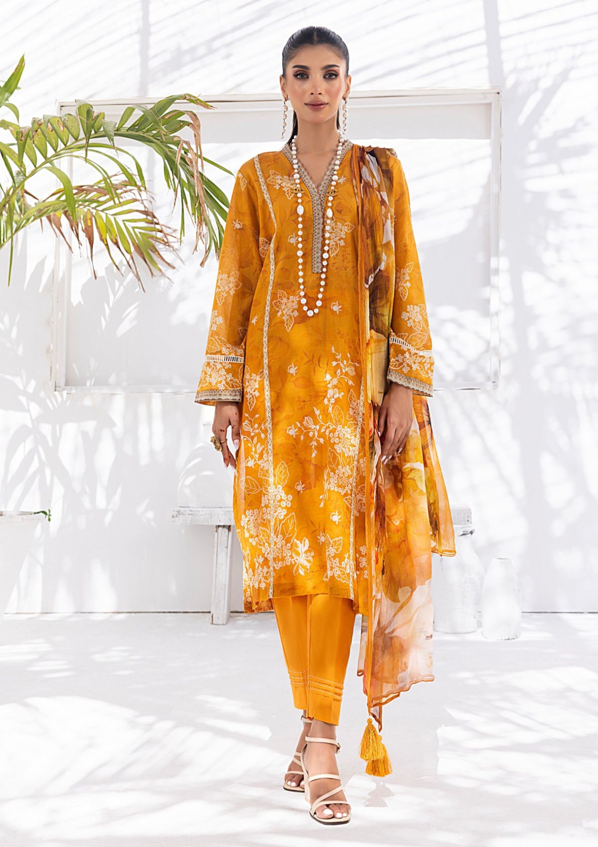 Lawn Collection - Lakhany - Komal Signature Prints - LG-MM-0108