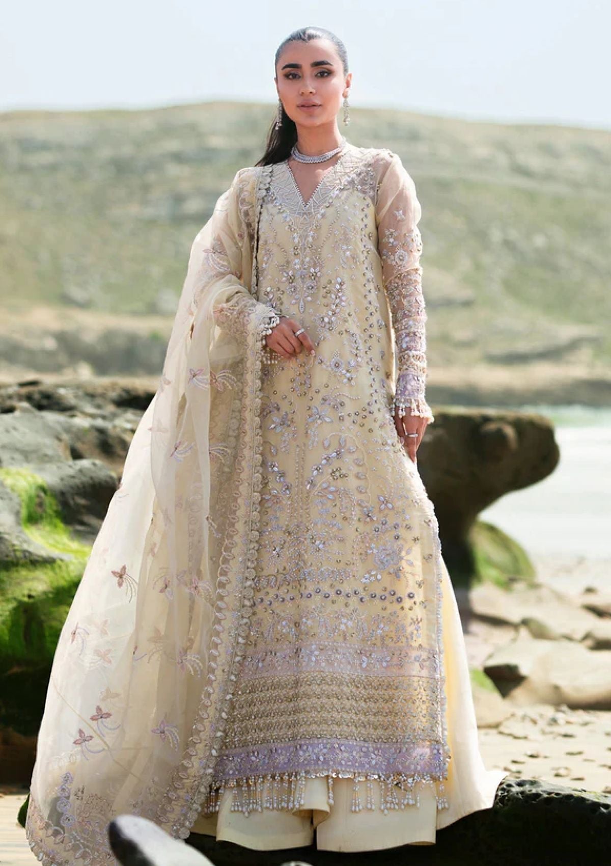 Formal Collection - Emaan Adeel - Reveuse Wedding - ELLE