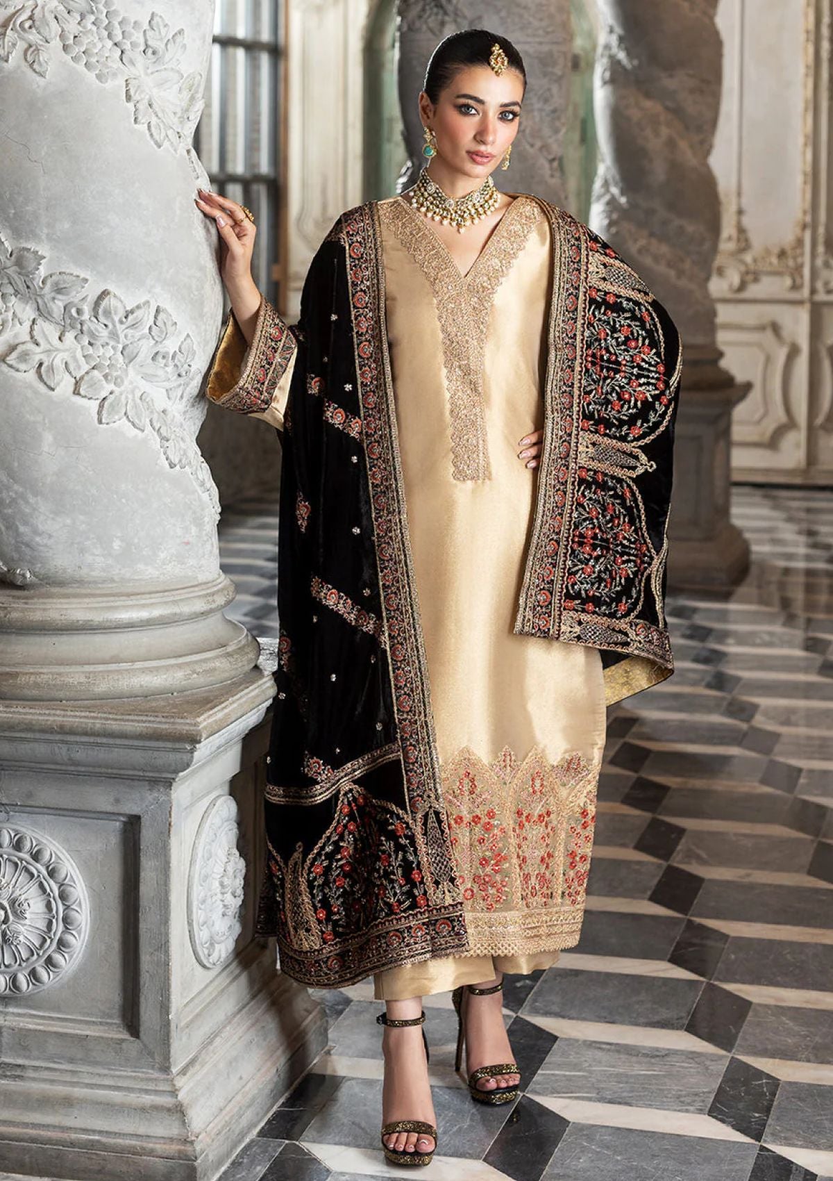 Winter Collection - Zainab Chottani - Velvet Unstitched 24 - D#4 - Minha