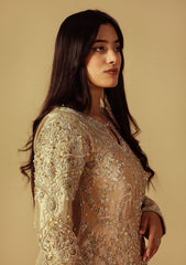 Crystal Noor