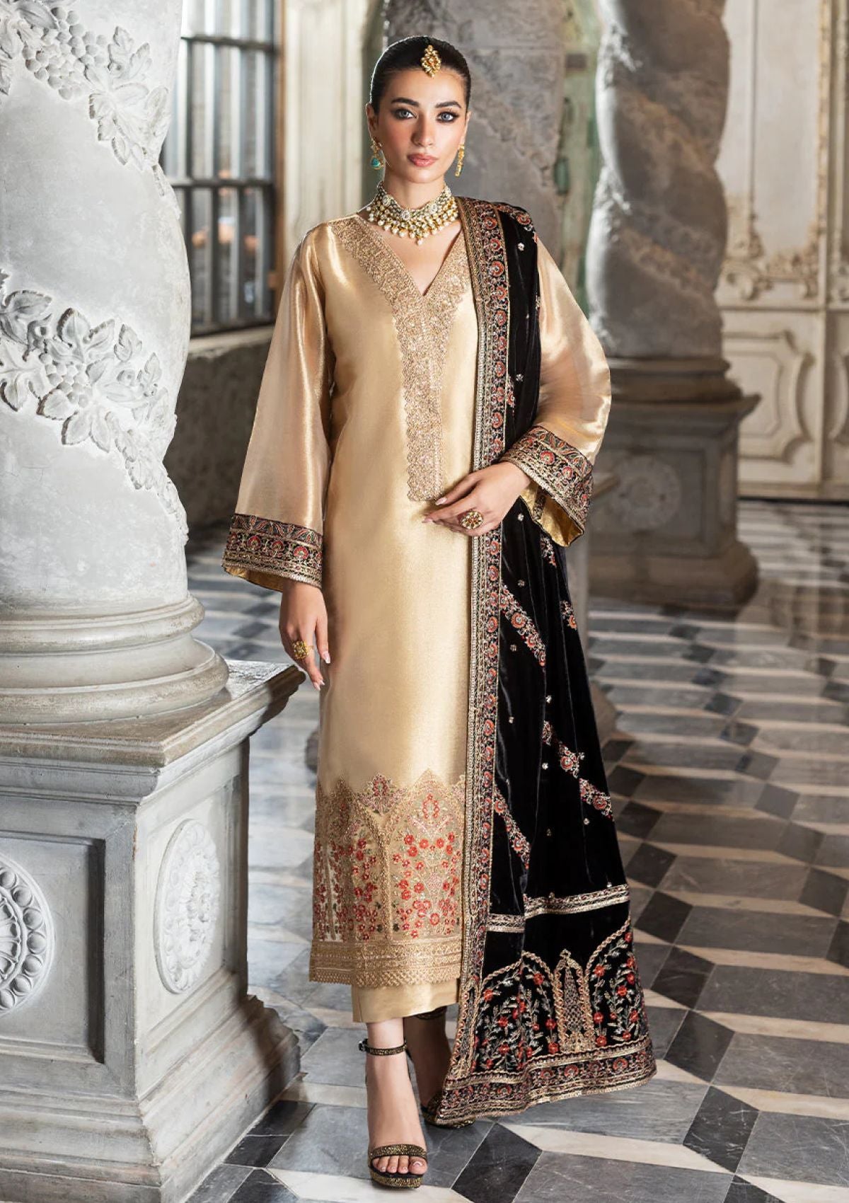 Winter Collection - Zainab Chottani - Velvet Unstitched 24 - D#4 - Minha